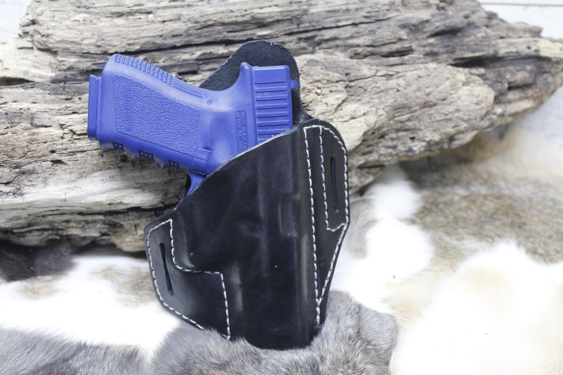 Leather Holster Pattern for Glock 19.  Make your own leather Holster for your Glock 19. - Hoffmann Leather Works